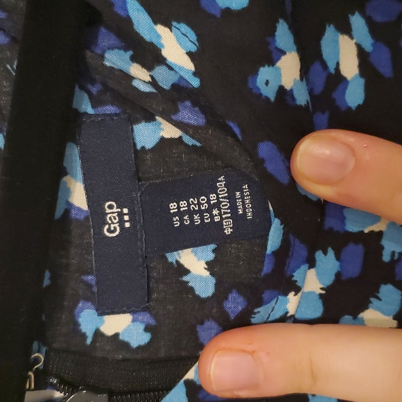 Gap sleeveless midi dress - Picture 3 of 3